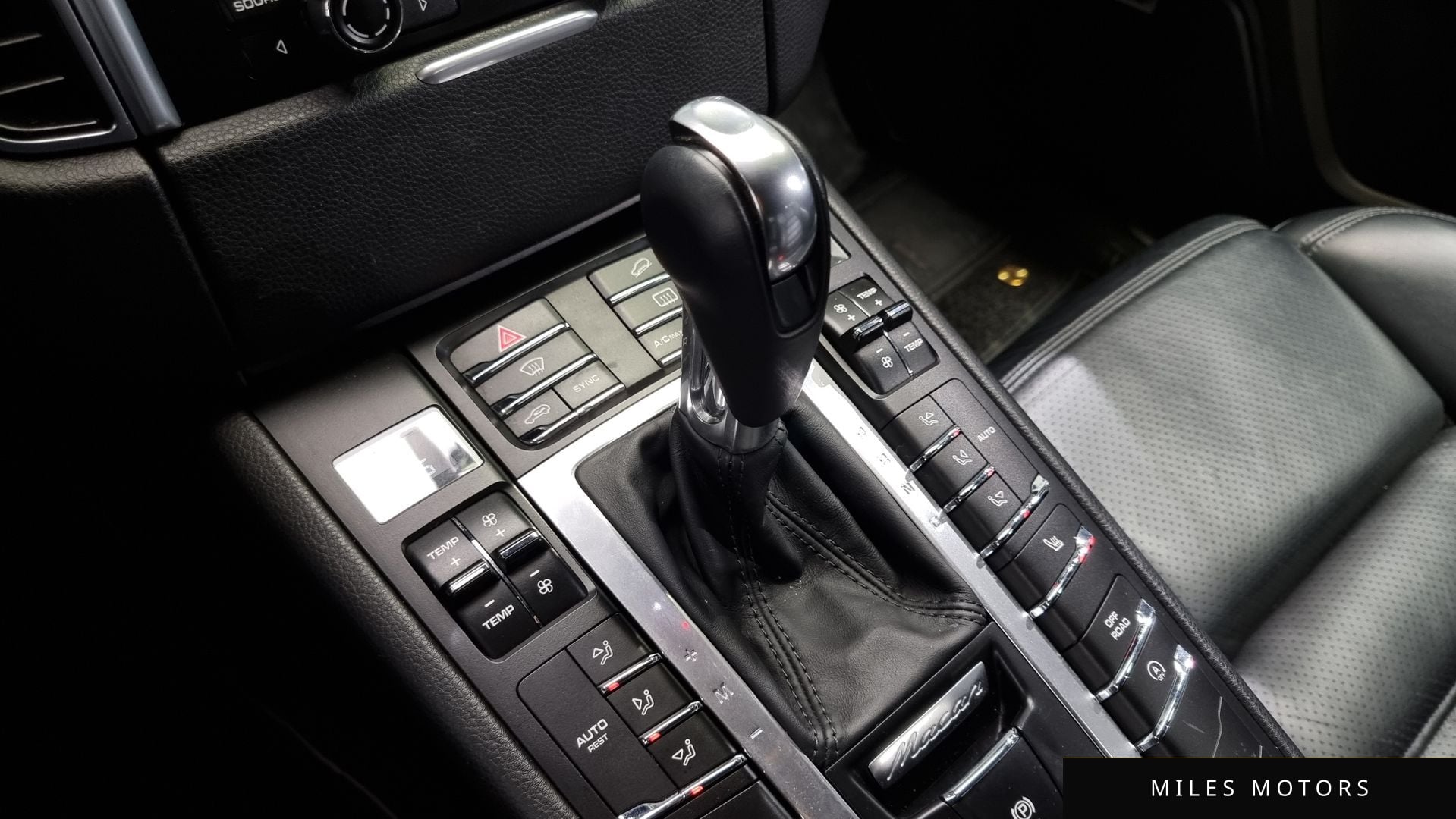 Porsche Macan 2015 — миниатюра 9