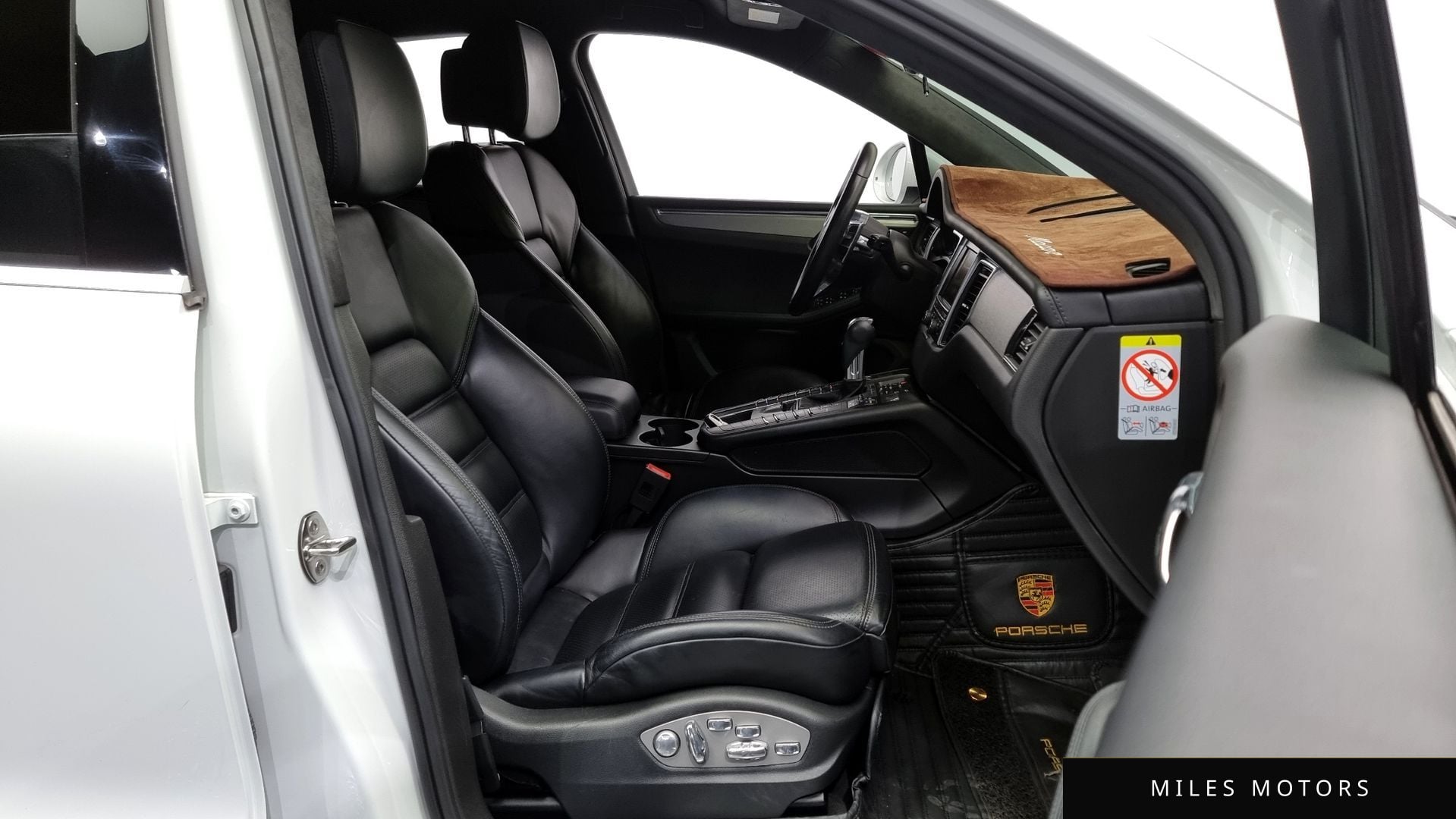 Porsche Macan 2015 — миниатюра 11