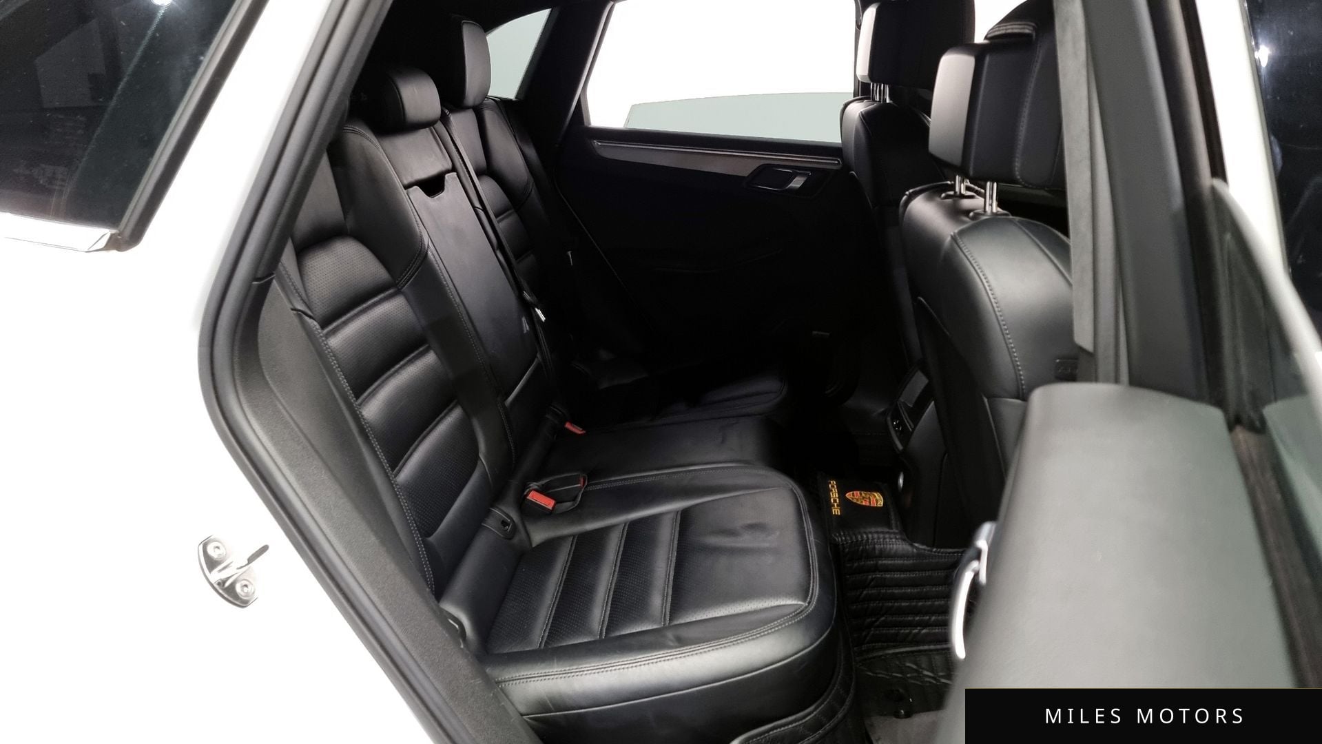Porsche Macan 2015 — миниатюра 12