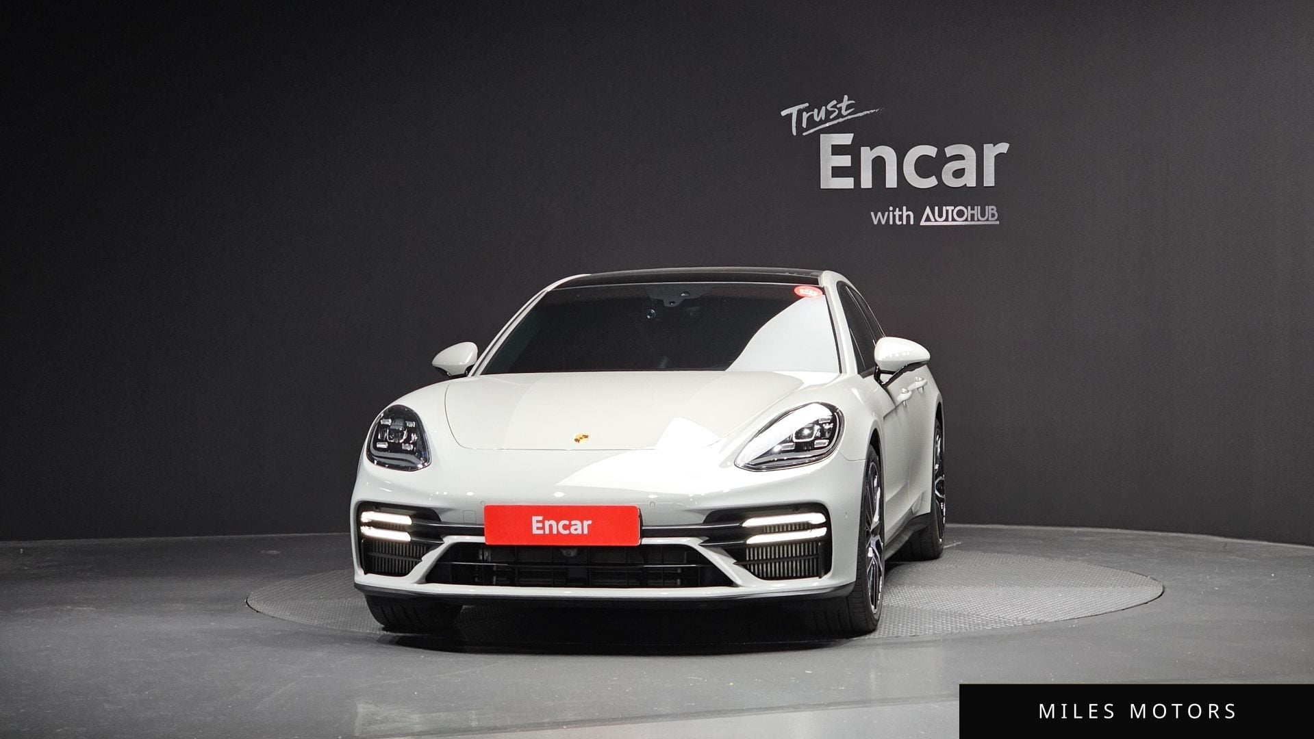 Porsche Panamera 2021 — миниатюра 3