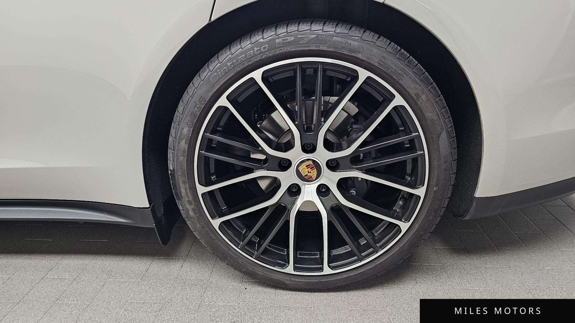 Porsche Panamera 2021 — миниатюра 5