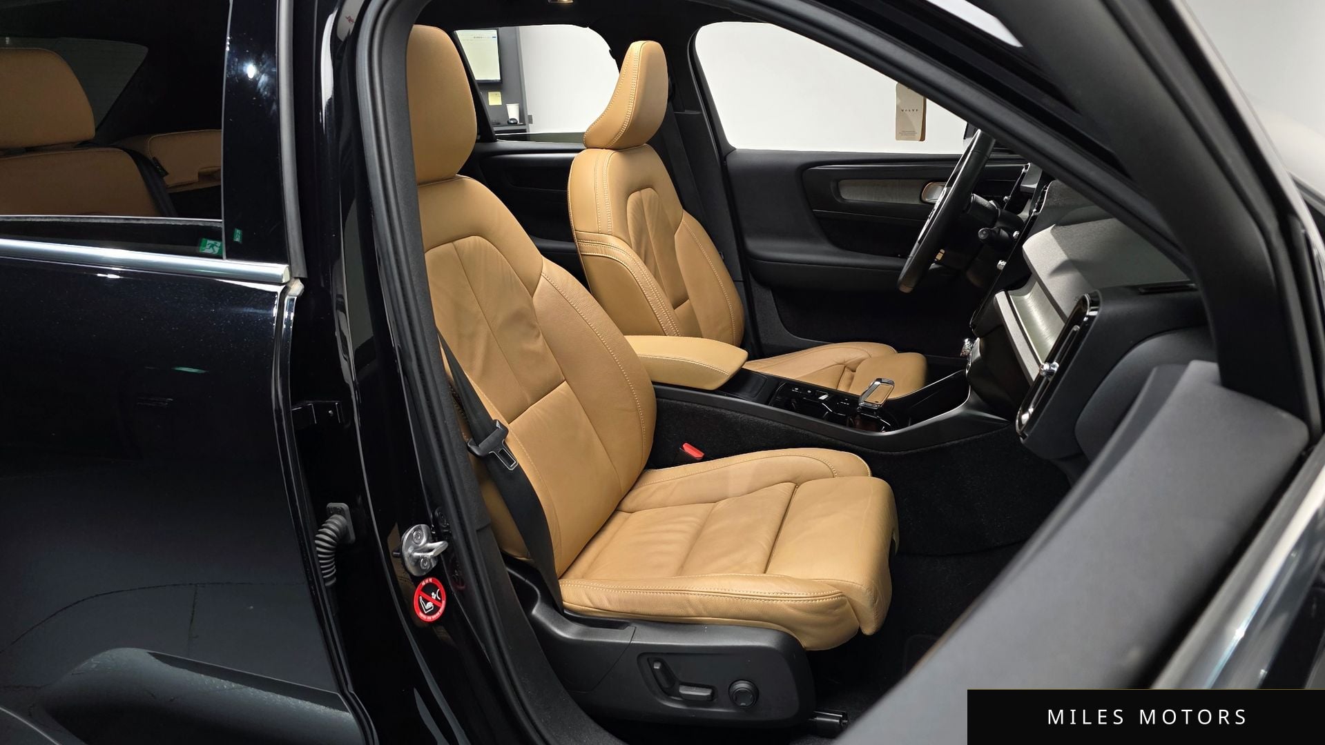 Volvo XC40 2022 — миниатюра 9