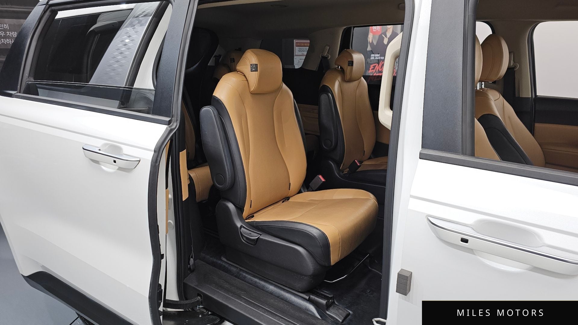 Kia Carnival 2023 — миниатюра 12