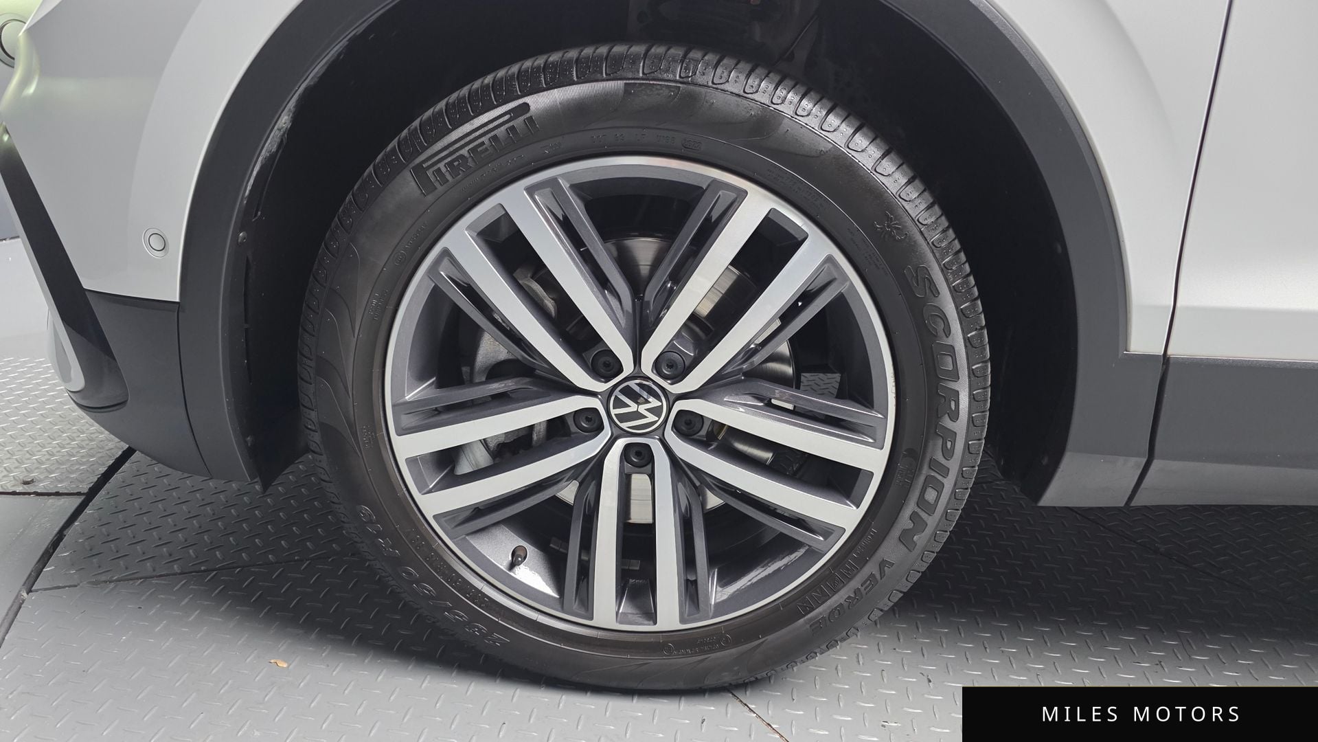 Volkswagen Tiguan 2023 — миниатюра 5