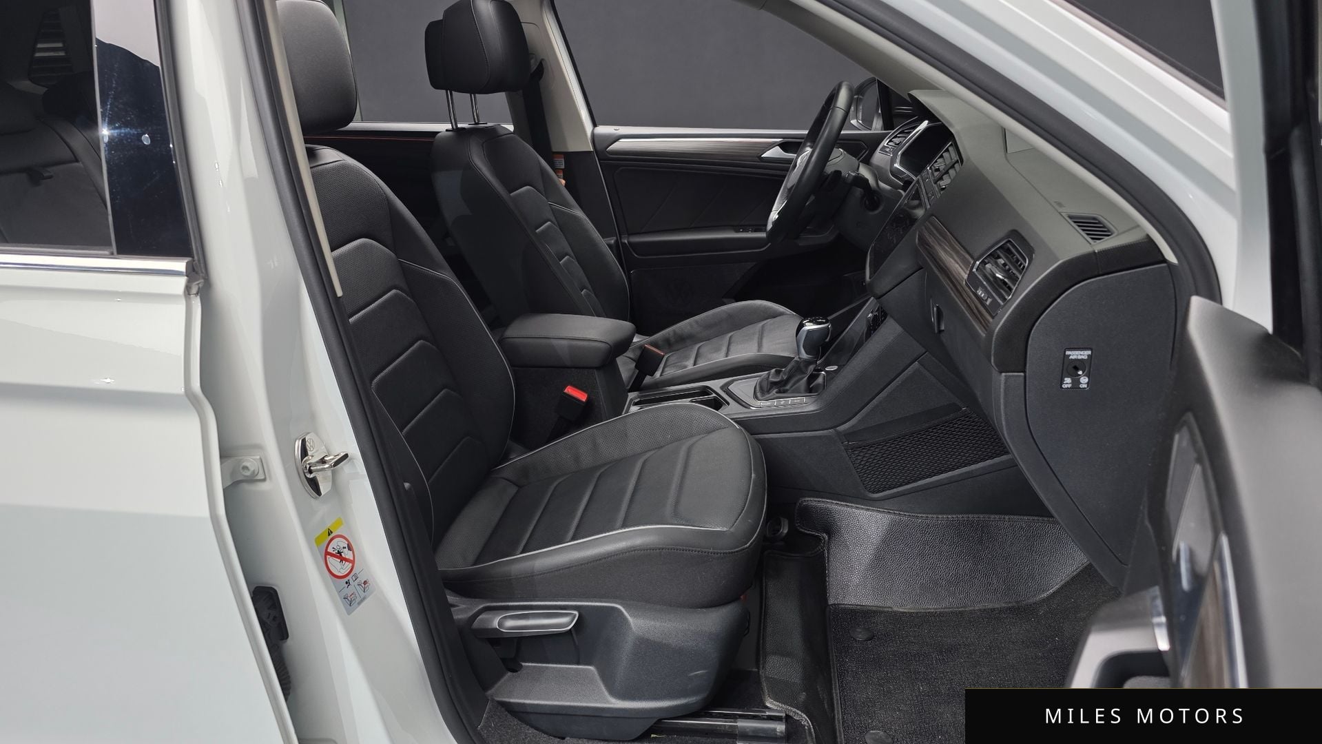 Volkswagen Tiguan 2023 — миниатюра 11