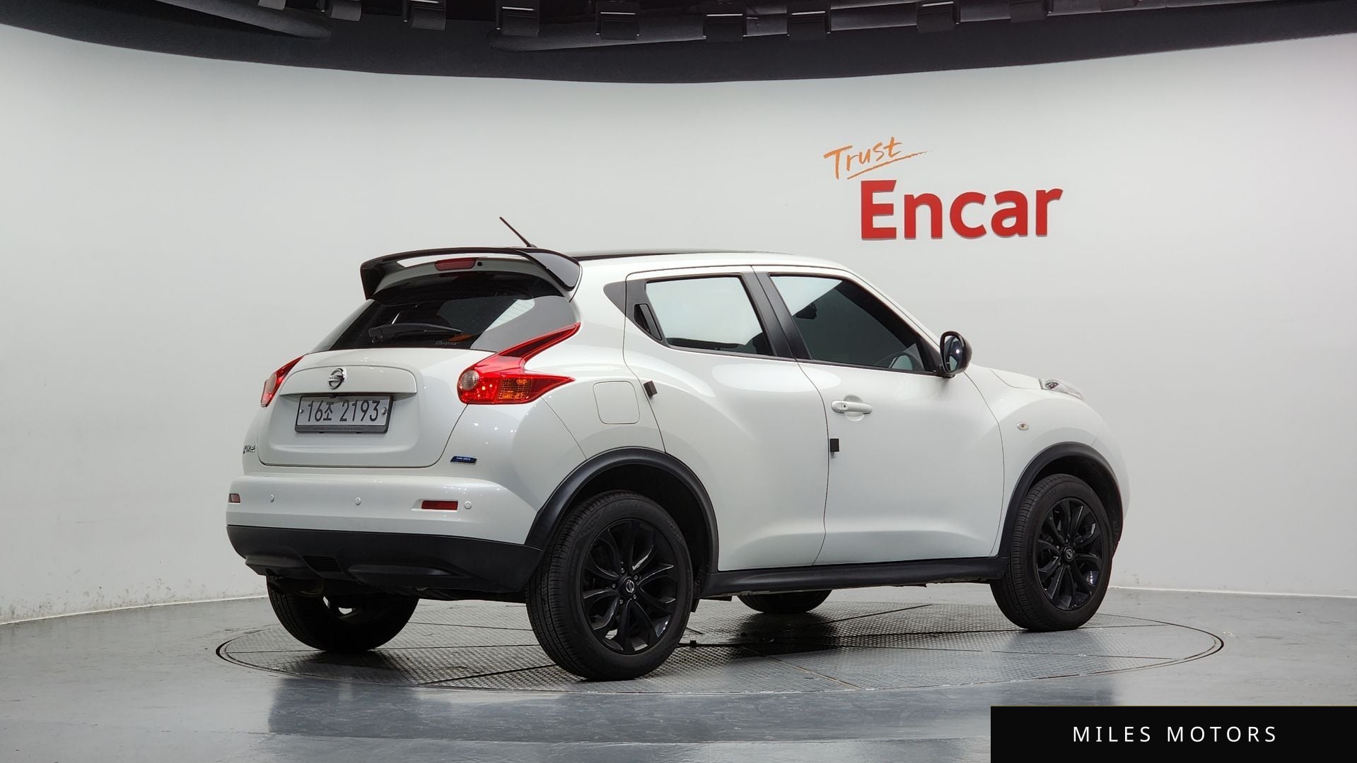 Nissan Juke 2014 — миниатюра 2