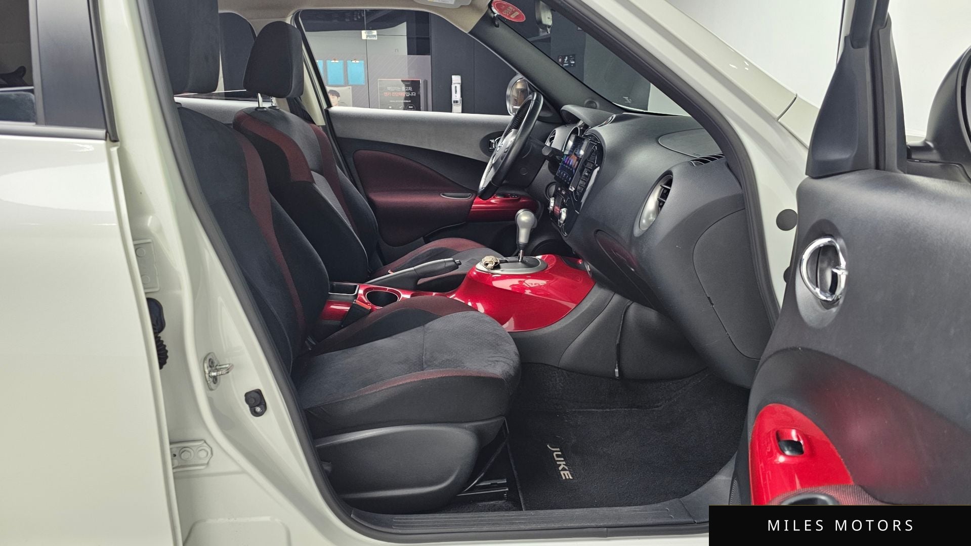 Nissan Juke 2014 — миниатюра 11