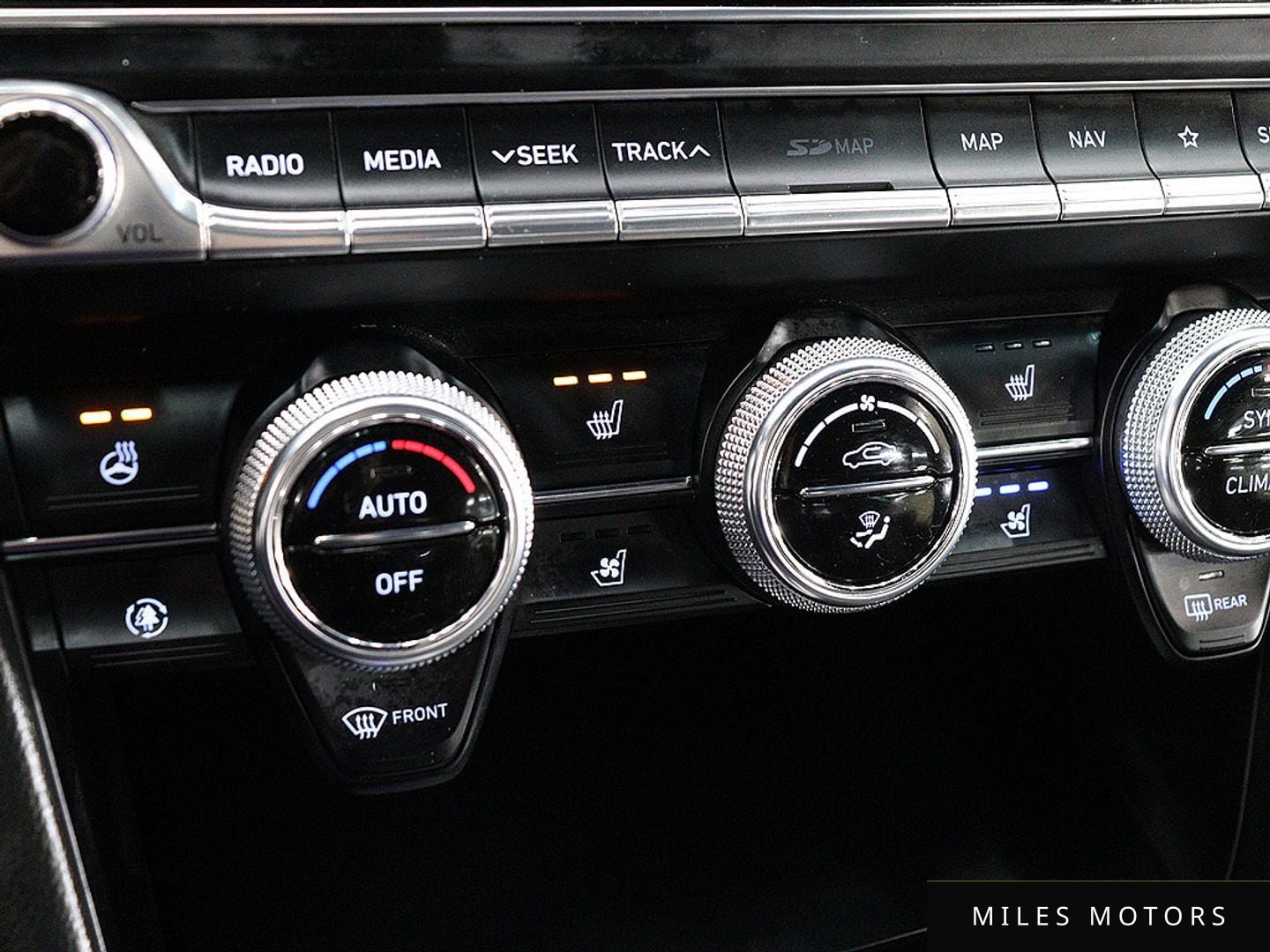 Genesis G70 2019 — миниатюра 11