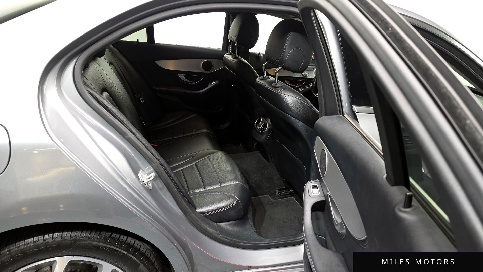 Mercedes-Benz C-Class W205 2015 — миниатюра 12
