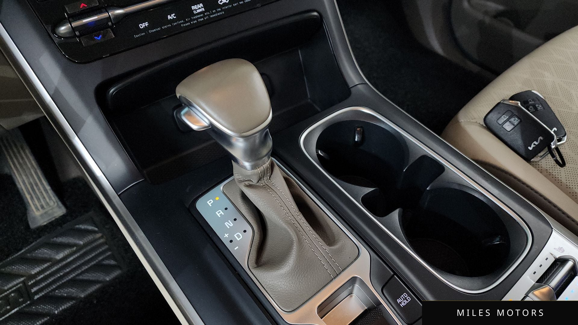 Kia Carnival 2023 — миниатюра 9