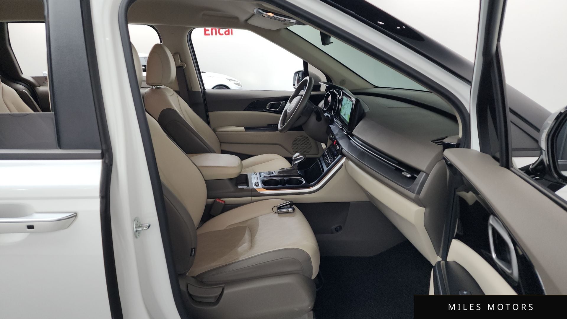Kia Carnival 2023 — миниатюра 11