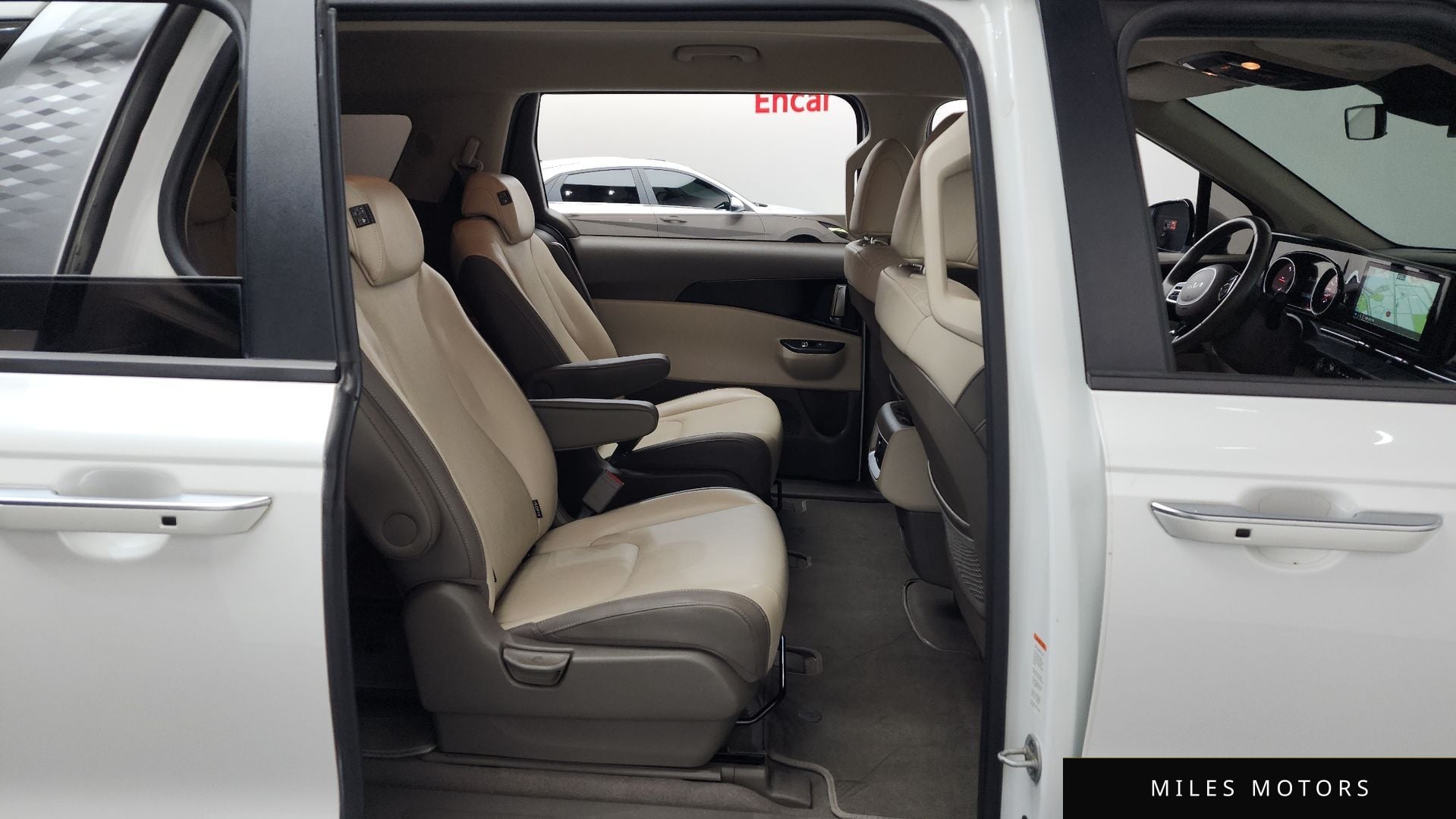 Kia Carnival 2023 — миниатюра 12