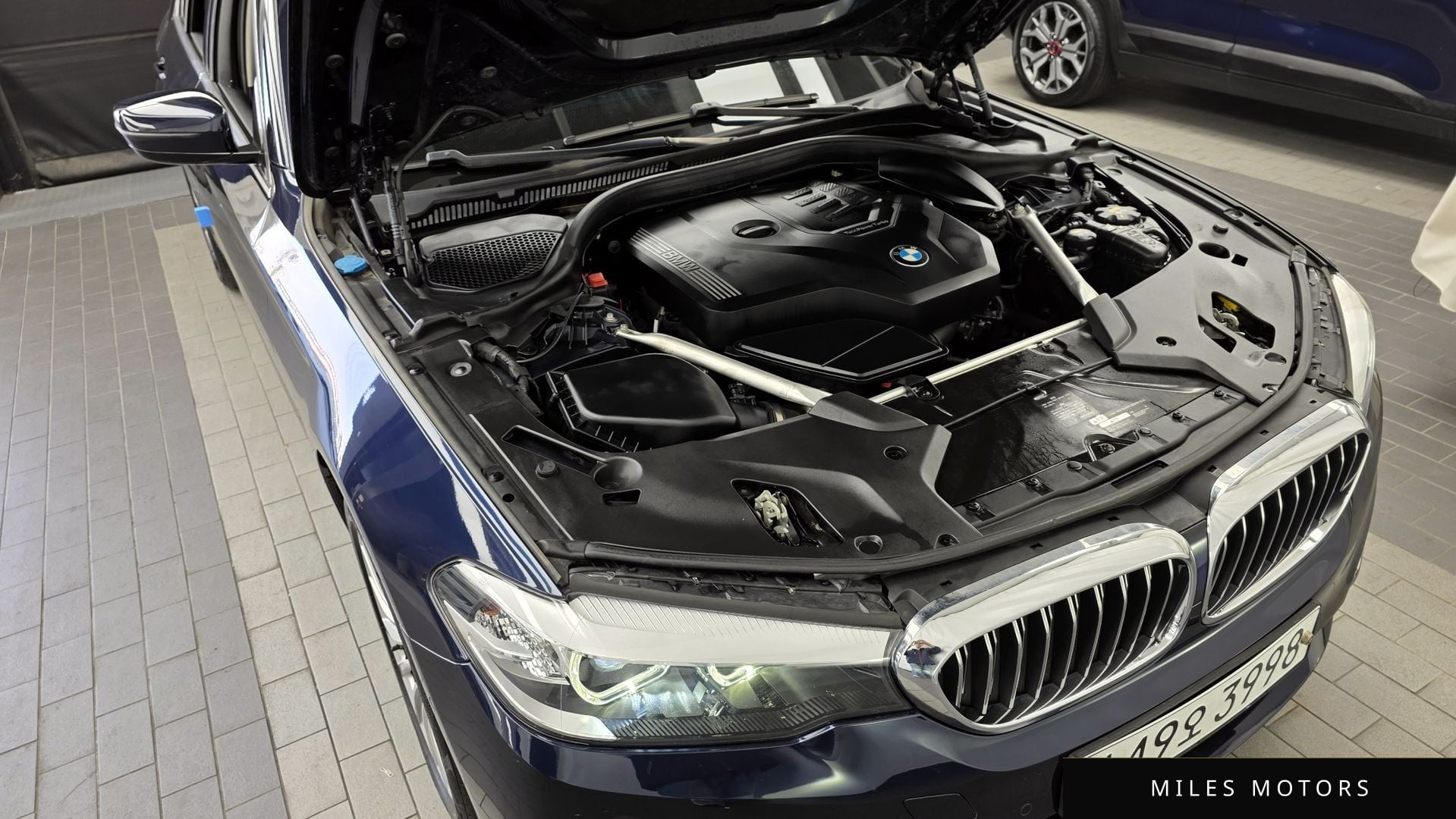 BMW 5 Series (G30) 2020 — миниатюра 6