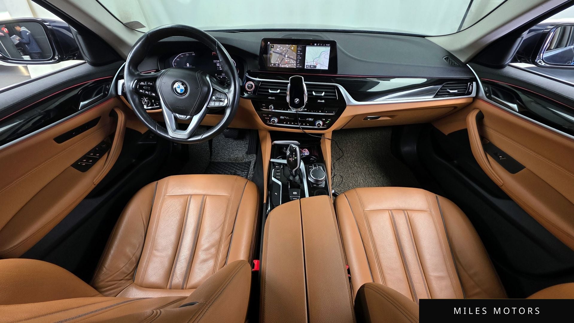 BMW 5 Series (G30) 2020 — миниатюра 7