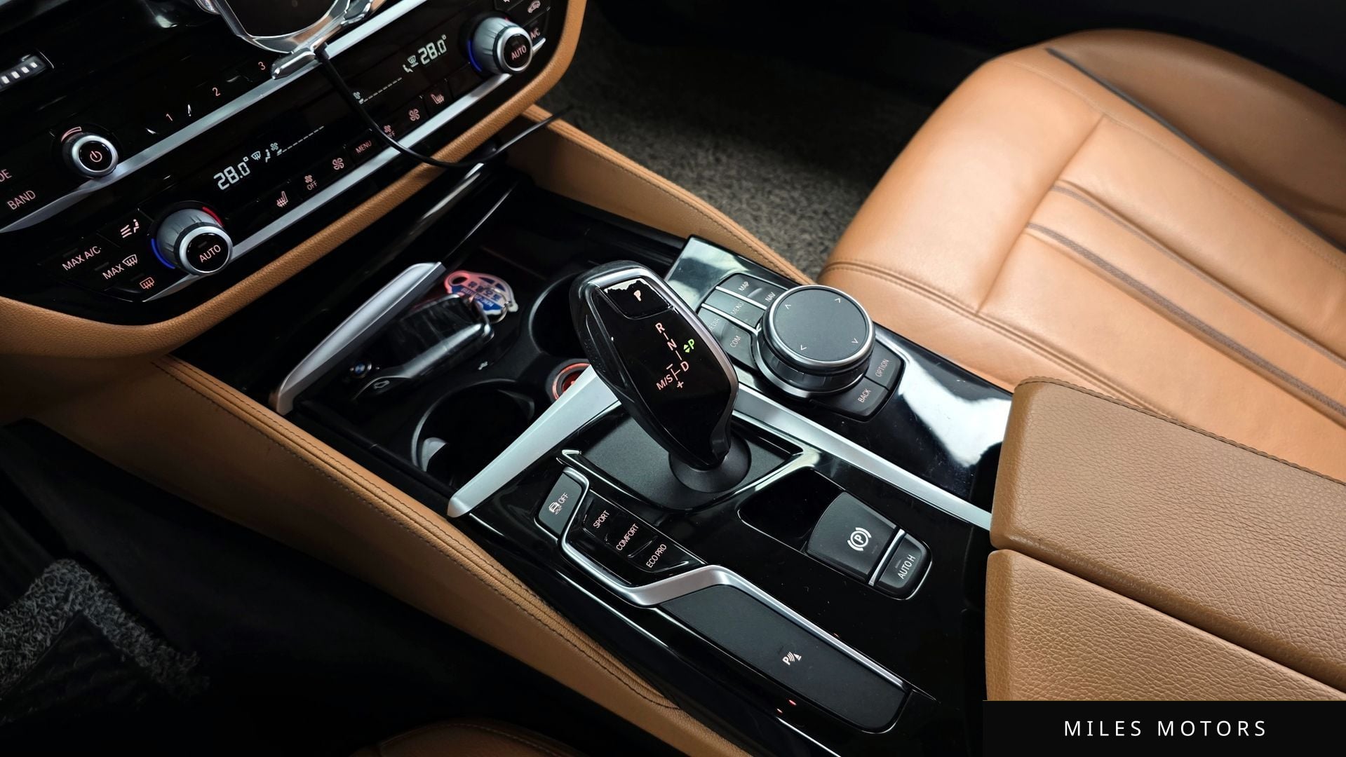 BMW 5 Series (G30) 2020 — миниатюра 9