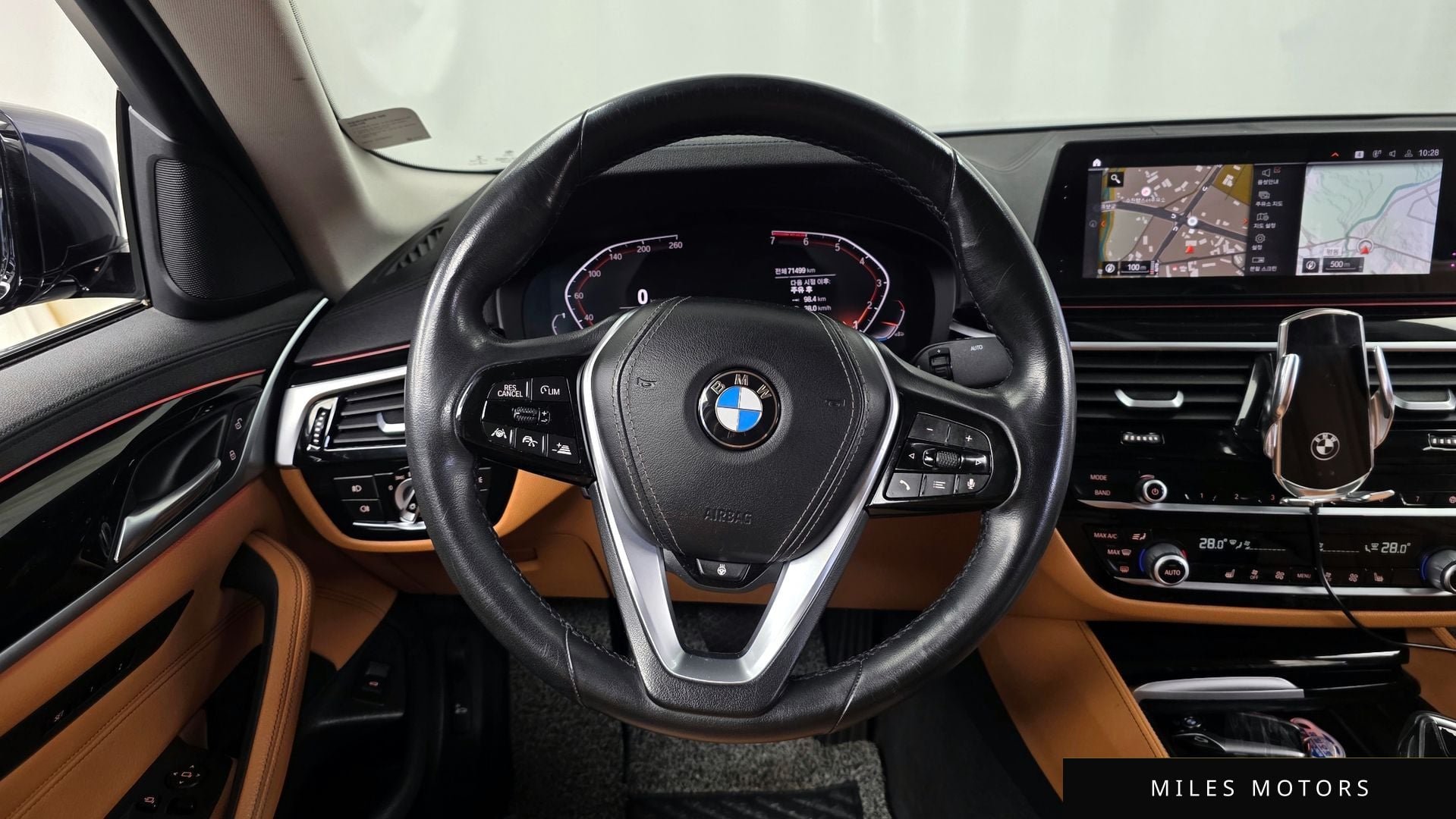 BMW 5 Series (G30) 2020 — миниатюра 13