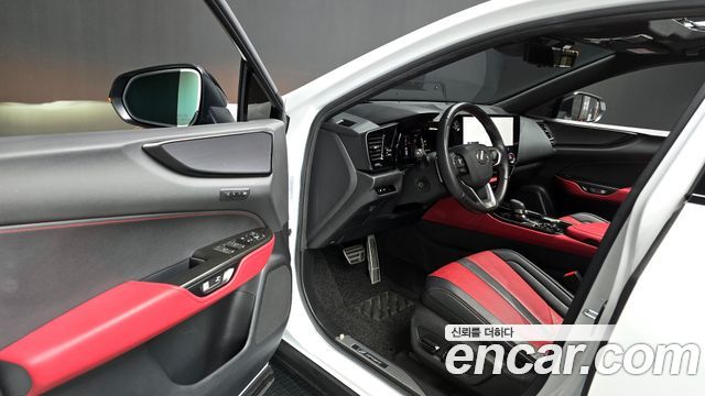 Лексус NX450h+ 2022 — миниатюра 11