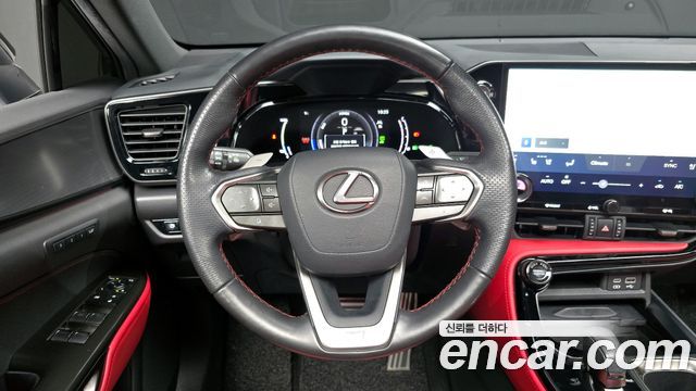Лексус NX450h+ 2022 — миниатюра 13