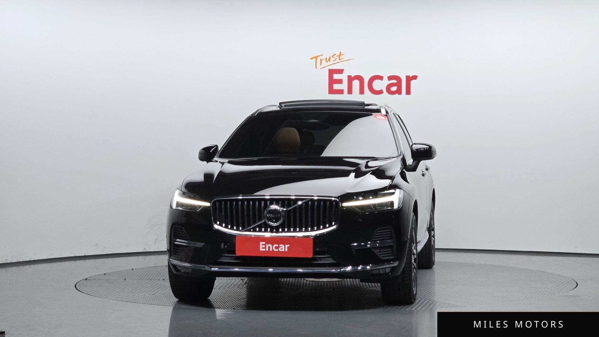 Volvo XC60 2022 — миниатюра 3