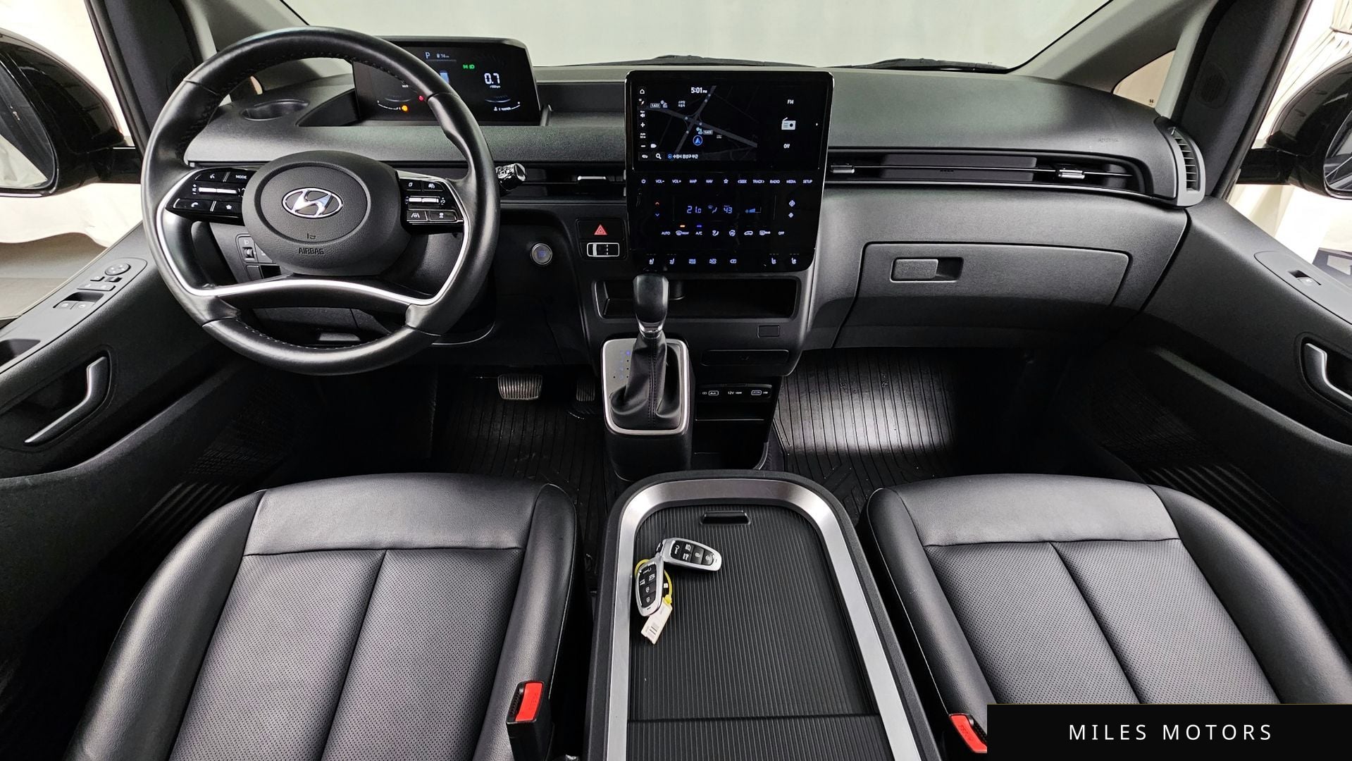 Hyundai Staria 2022 — миниатюра 7