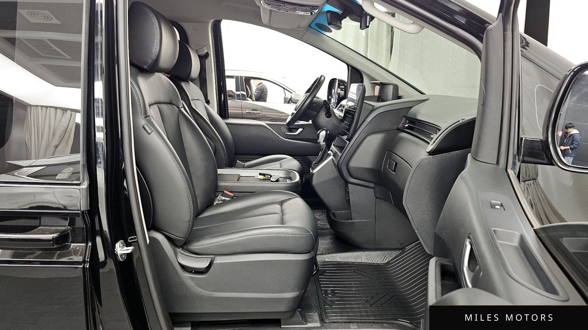 Hyundai Staria 2022 — миниатюра 11