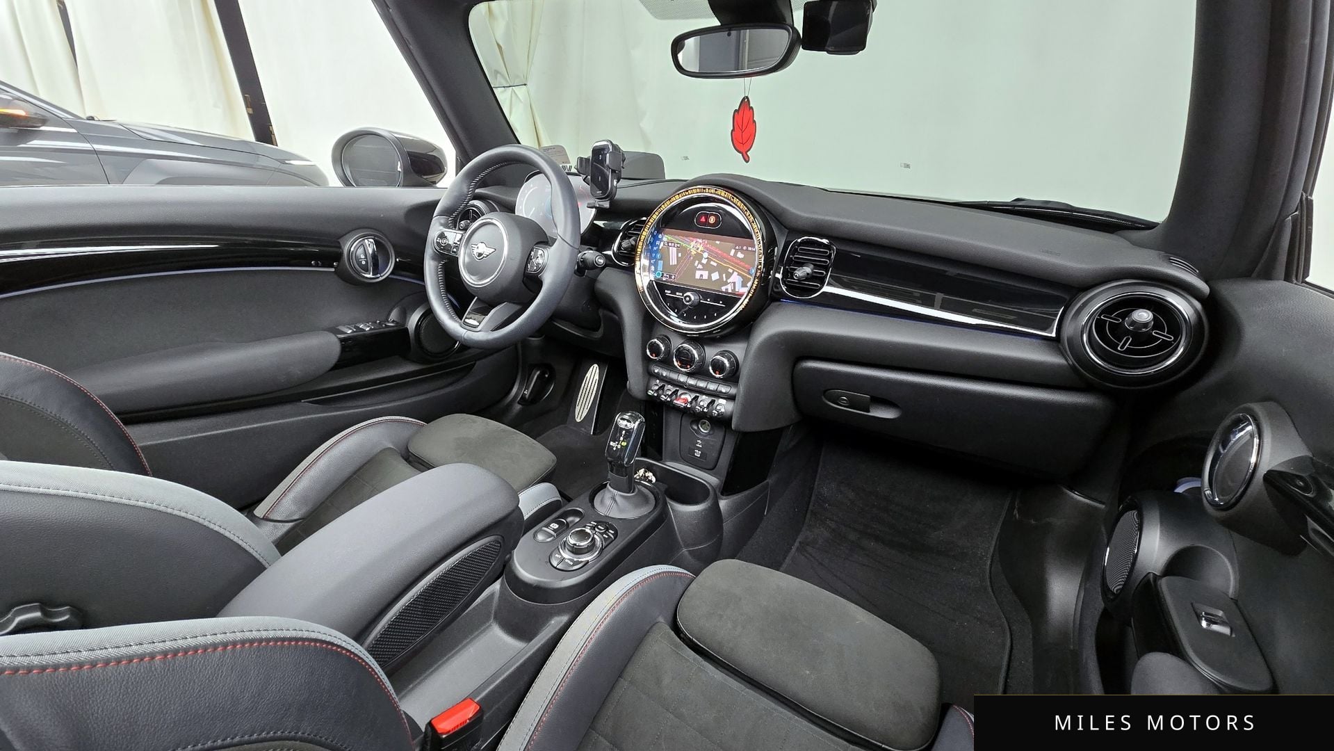 MINI Cooper Convertible 2022 — миниатюра 7