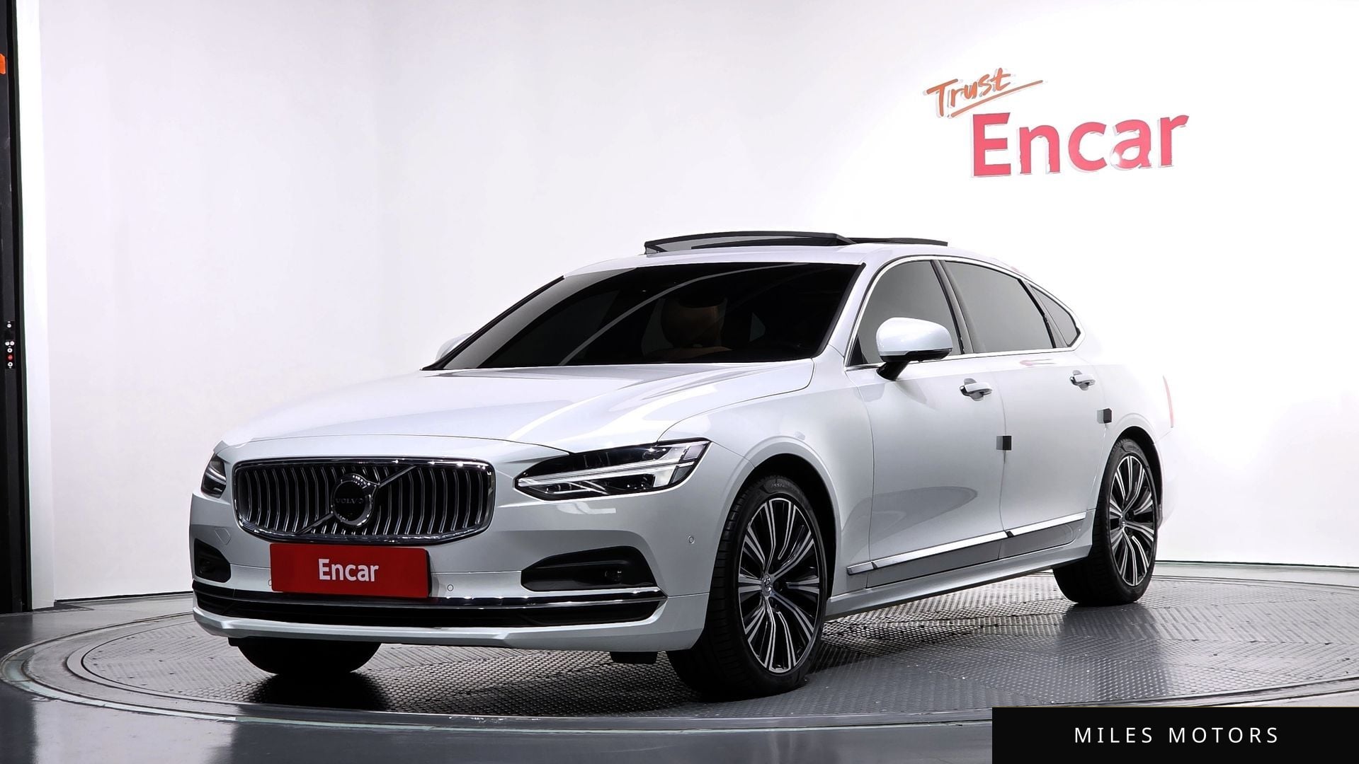 Volvo S90 2023 — фото 1 из 12