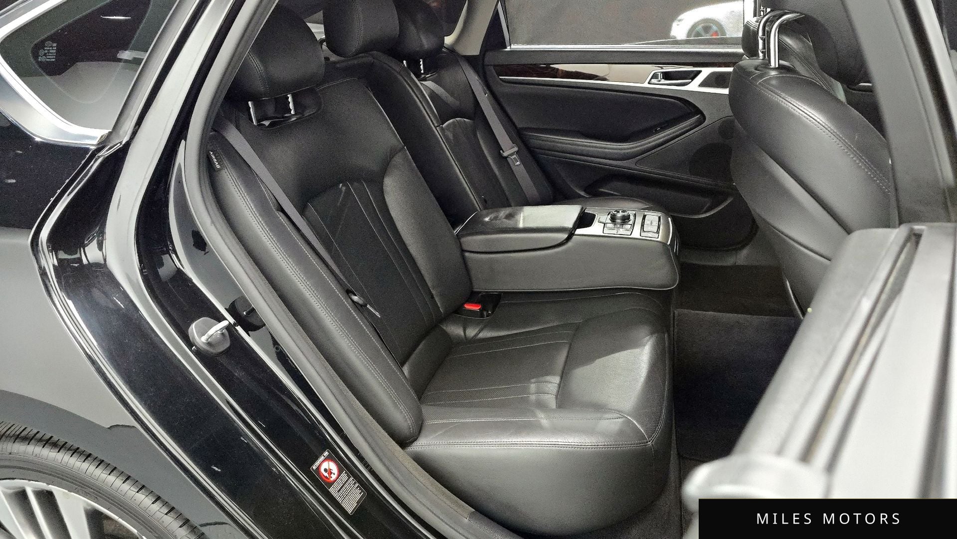 Hyundai Genesis 2016 — миниатюра 12