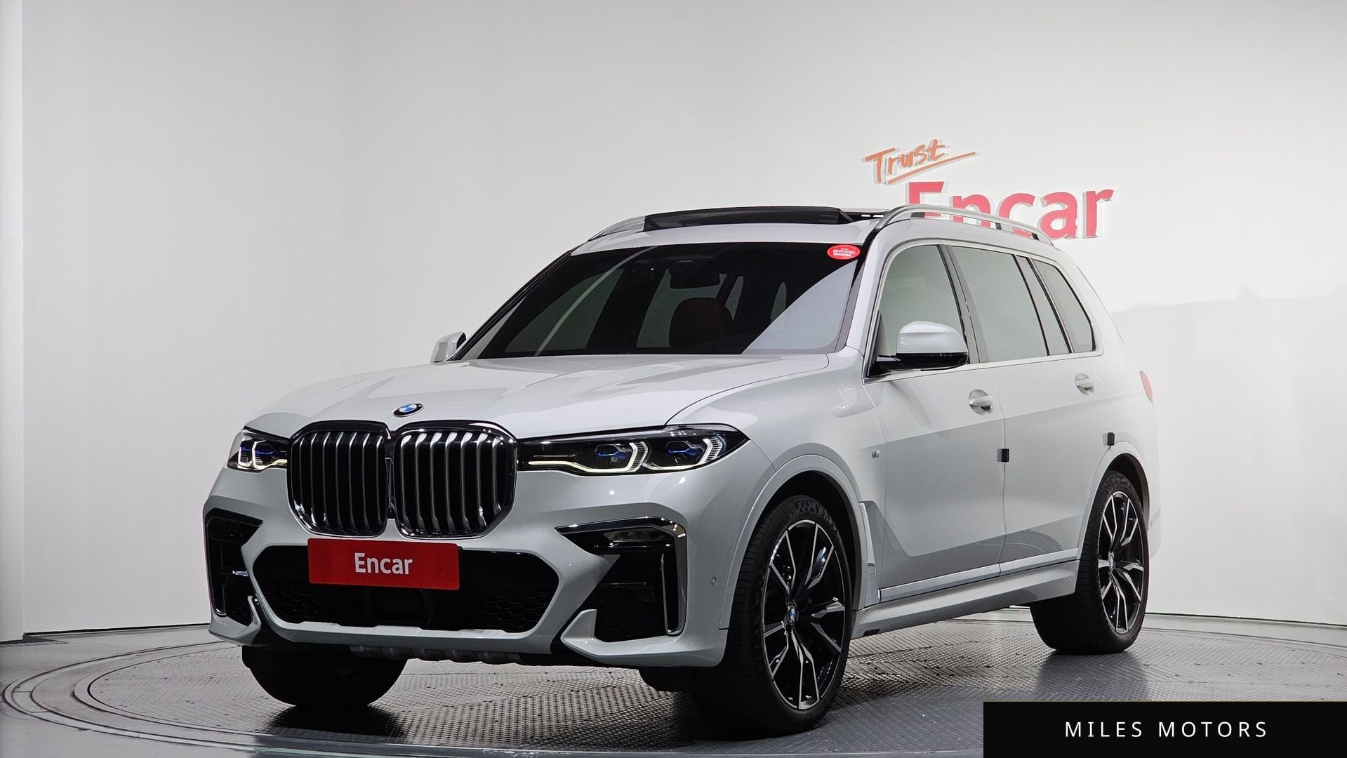 BMW X7 (G07) 2020 — фото 1 из 12
