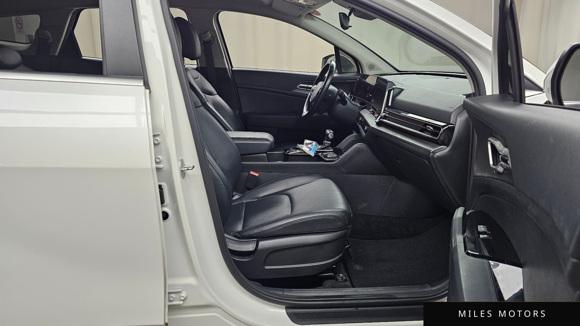 Kia Sportage 2022 — миниатюра 11