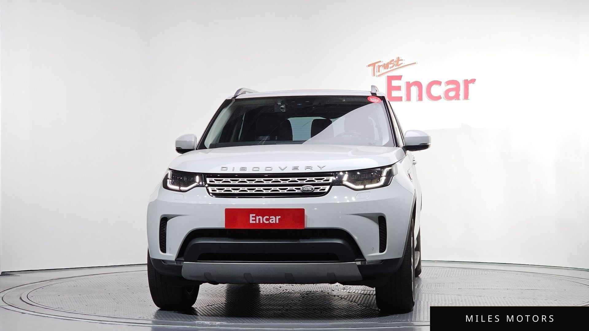Land Rover Discovery 2017 — миниатюра 3