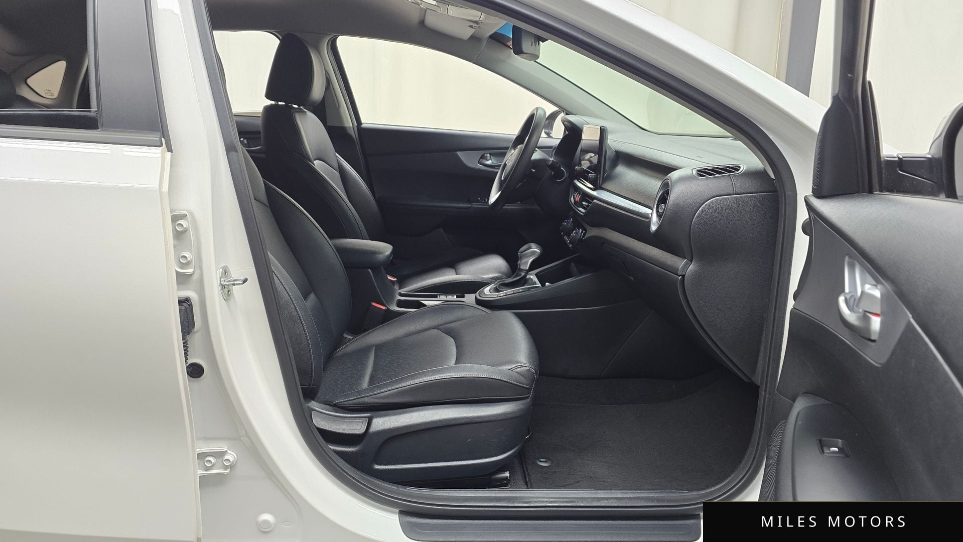 Kia K3 2022 — миниатюра 10