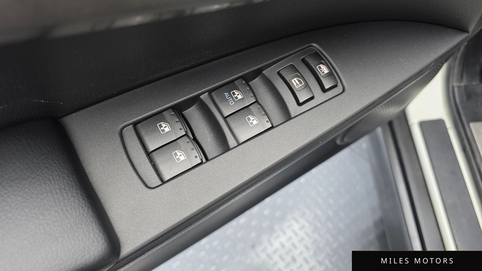 KG Mobility KORANDO 2017 — миниатюра 12