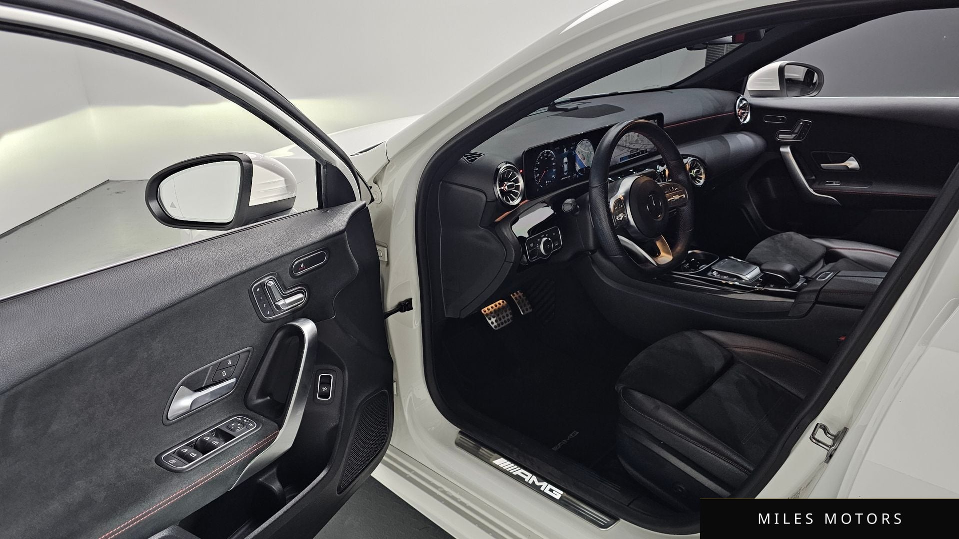 Mercedes-Benz A-Class W177 2020 — миниатюра 11