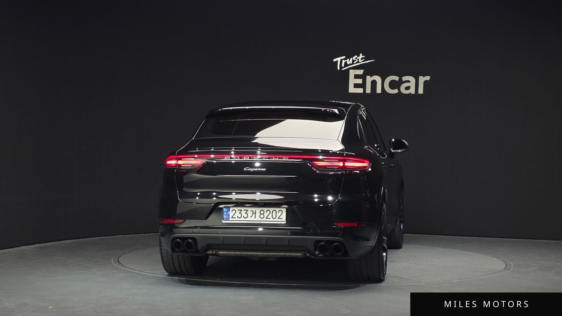 Porsche Cayenne 2023 — миниатюра 4