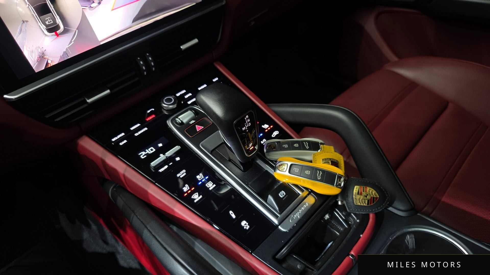 Porsche Cayenne 2023 — миниатюра 9
