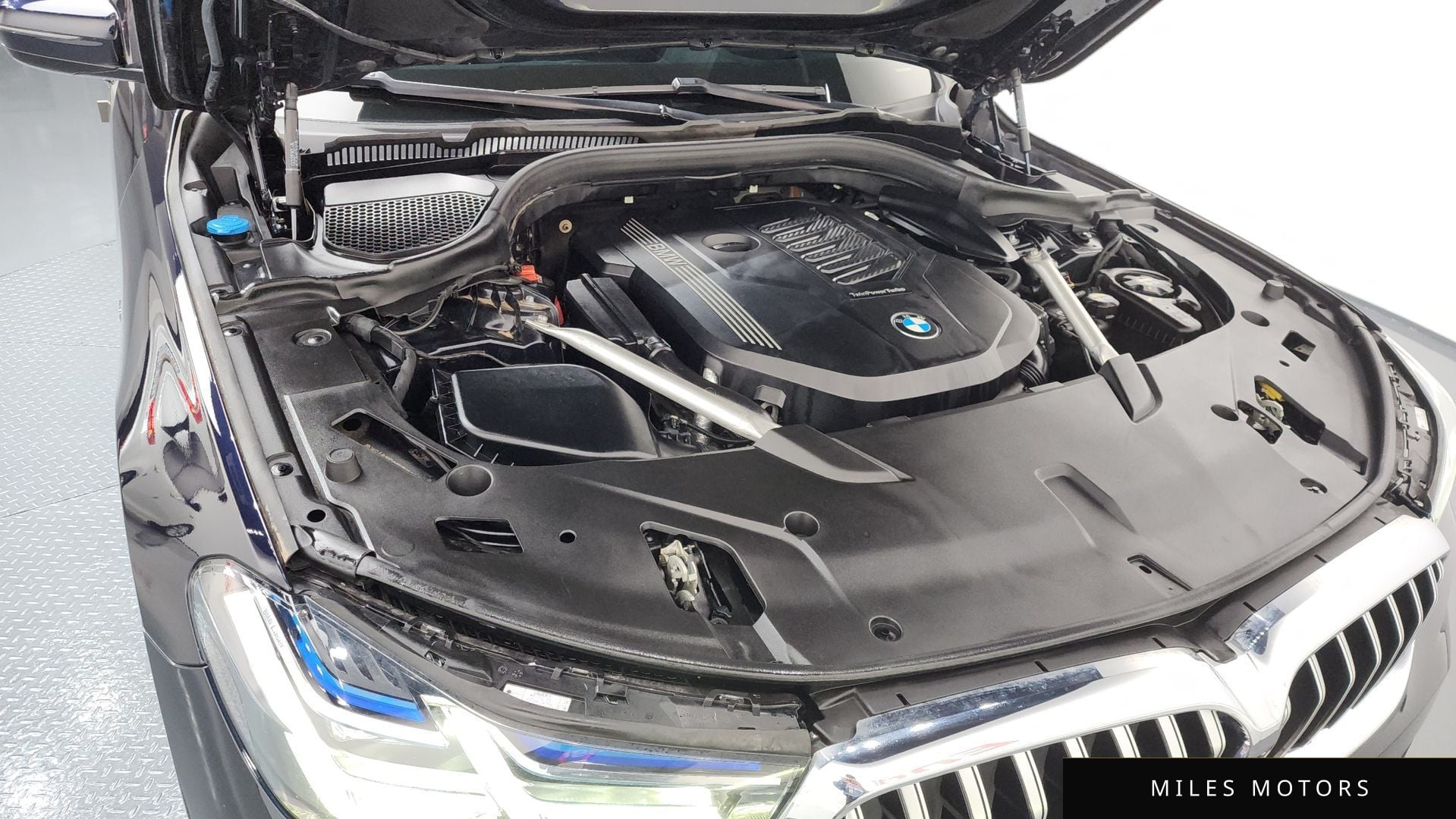BMW 6 Series GT (G32) 2022 — миниатюра 6