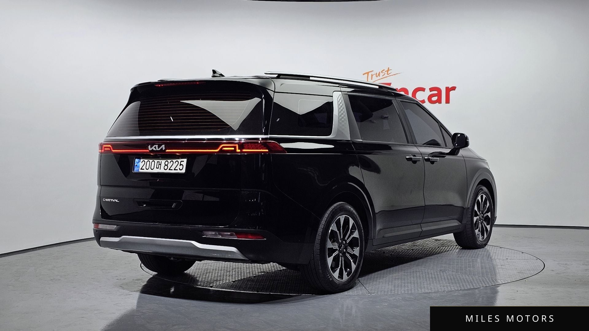 Kia Carnival 2022 — миниатюра 2