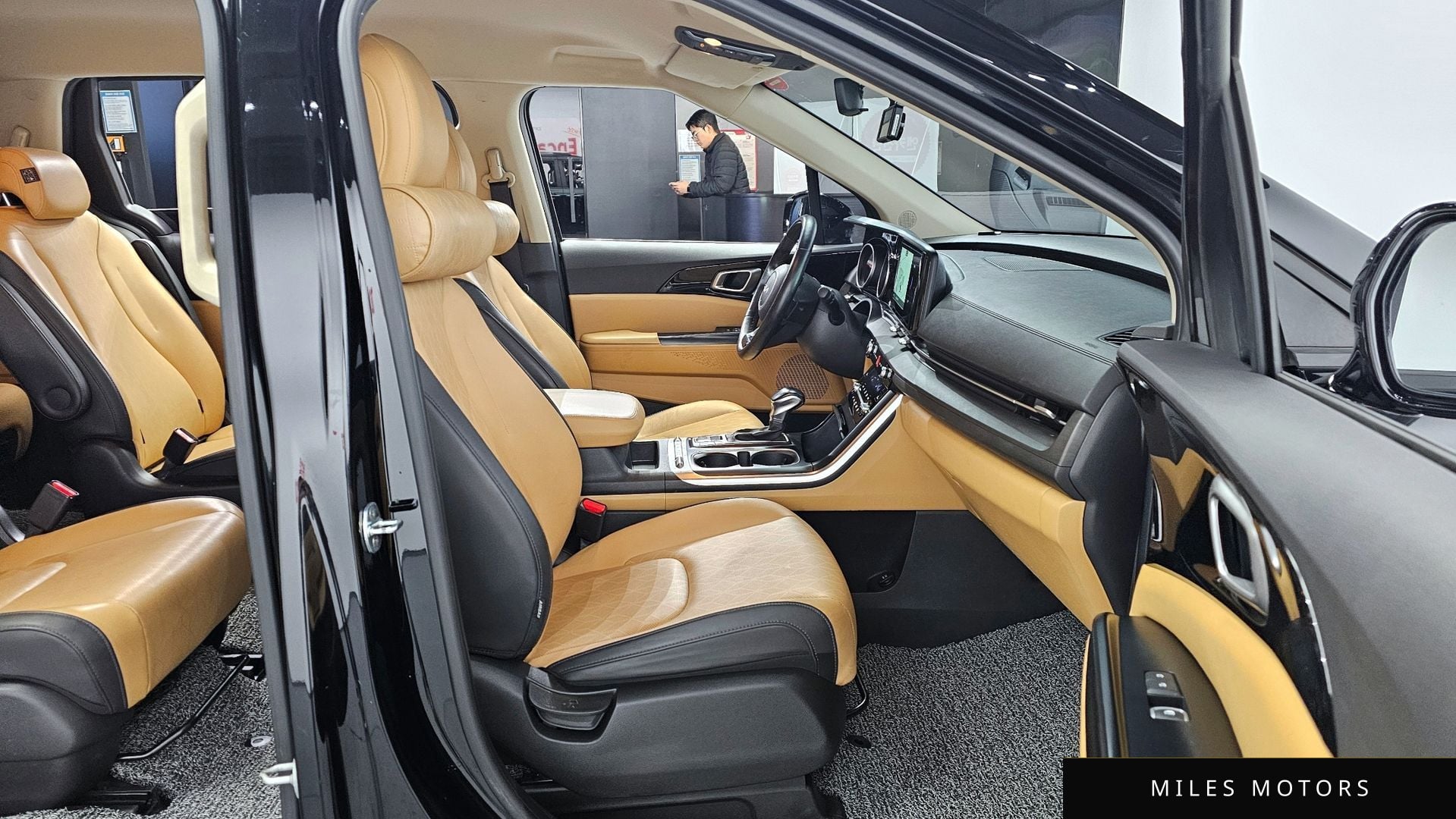 Kia Carnival 2022 — миниатюра 10