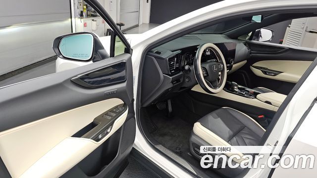 Лексус NX350h 2024 — миниатюра 10