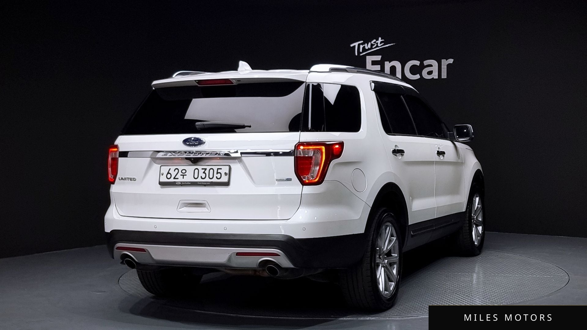 Ford Explorer 2016 — миниатюра 2