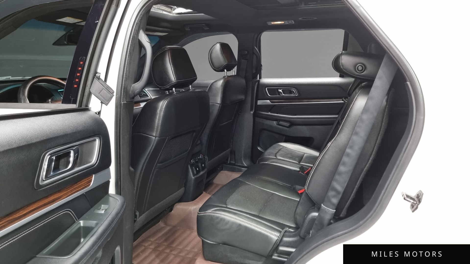 Ford Explorer 2016 — миниатюра 12