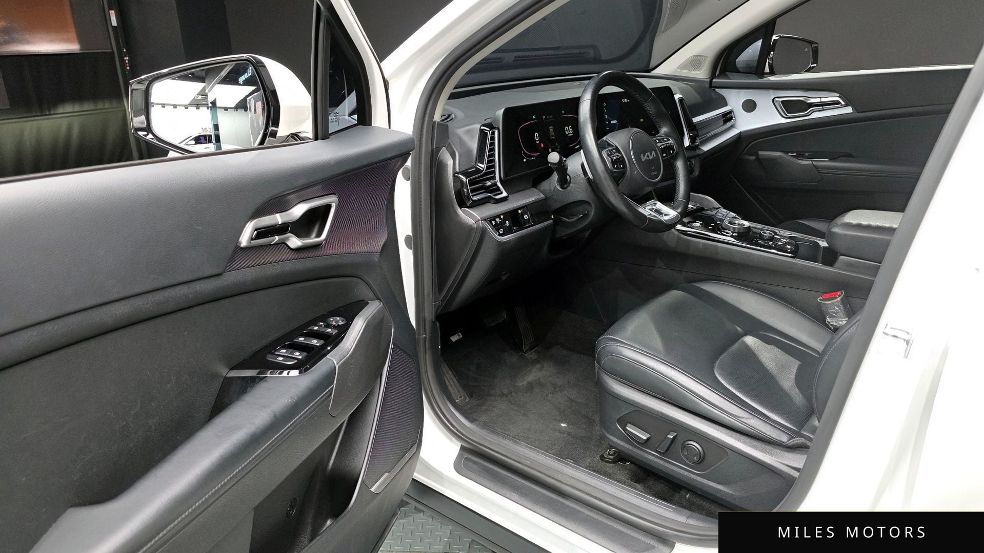 Kia Sportage 2023 — миниатюра 11