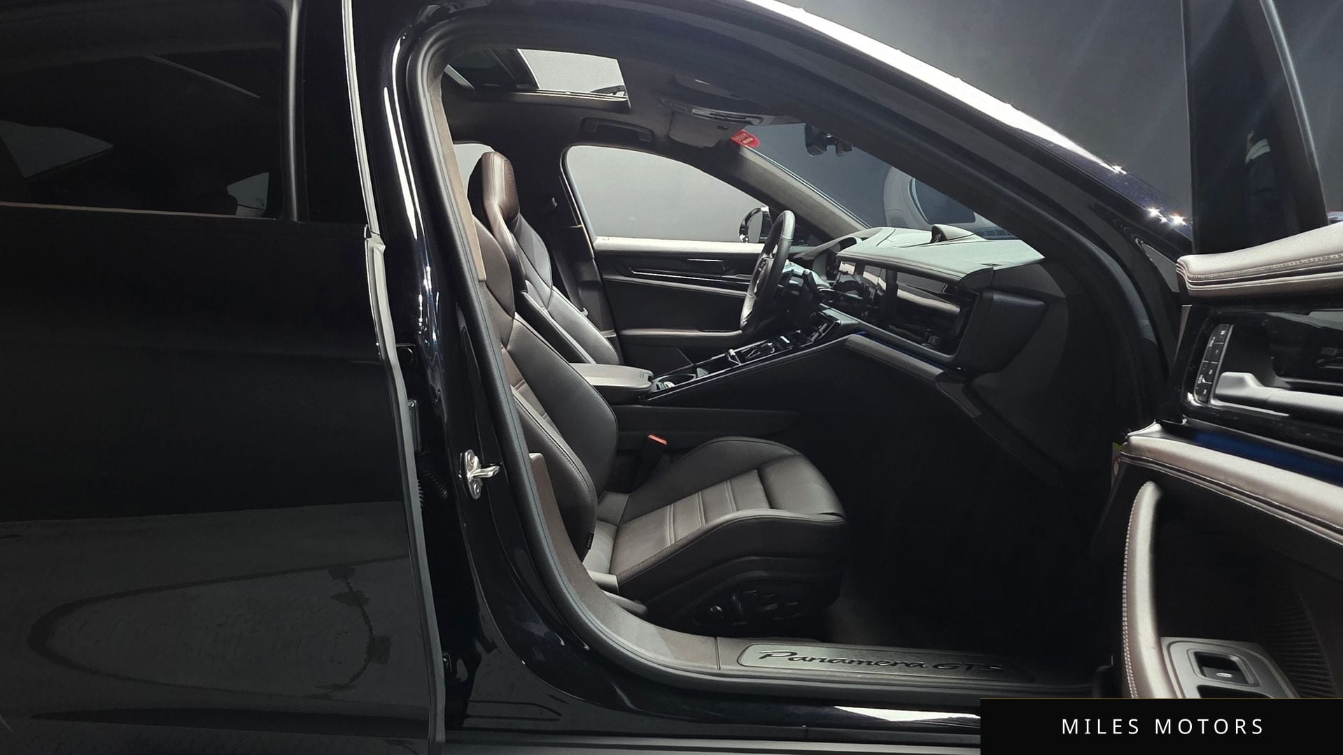 Porsche Panamera 2025 — миниатюра 10