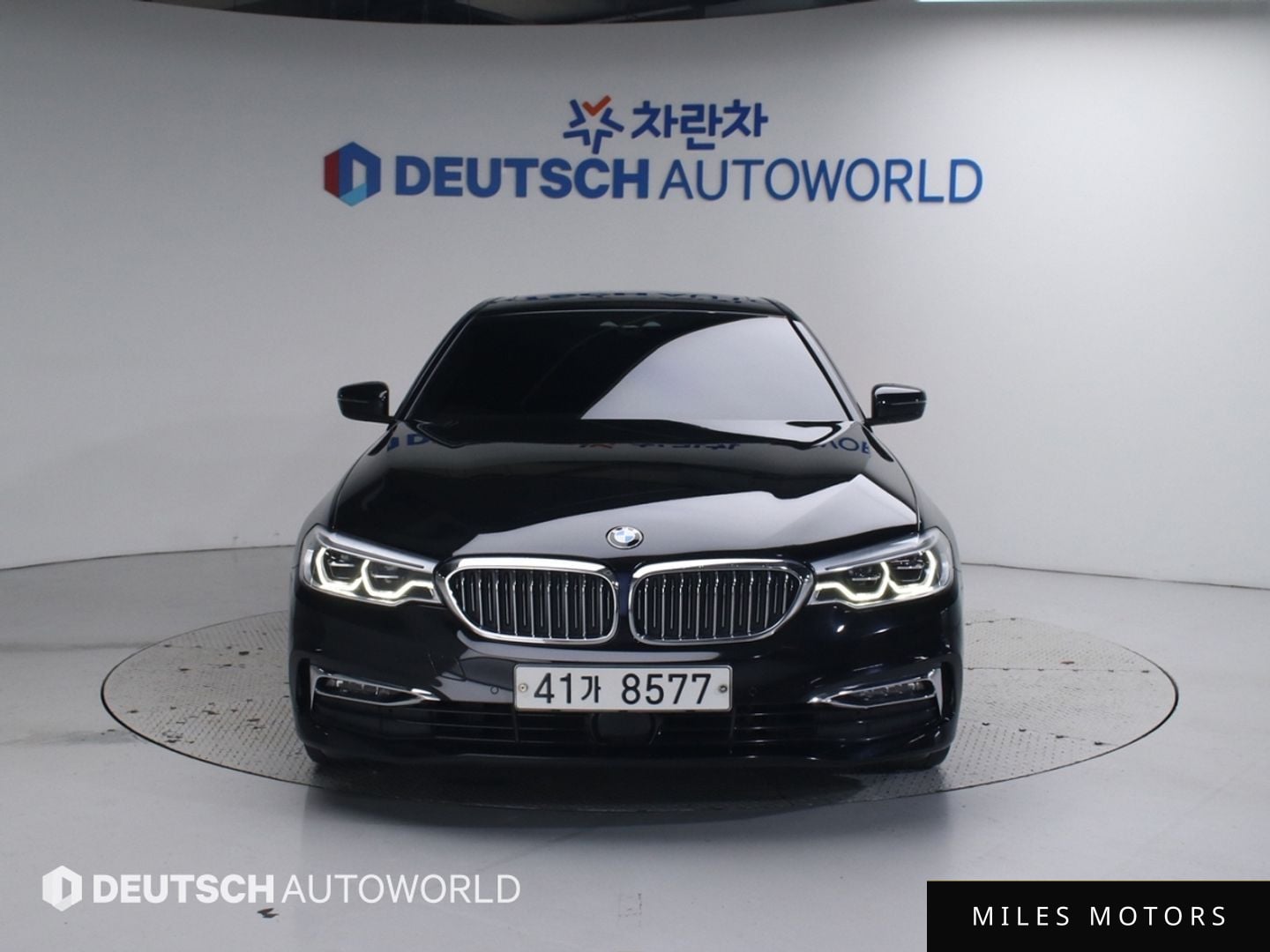 BMW 5 Series (G30) 2019 — миниатюра 2
