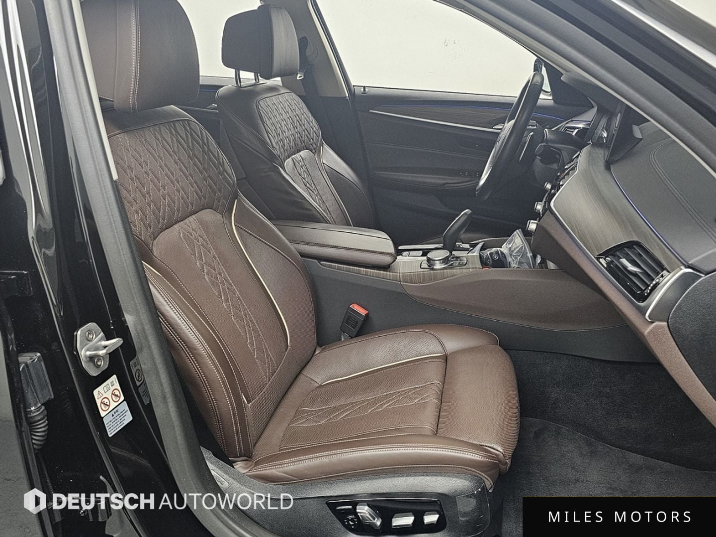 BMW 5 Series (G30) 2019 — миниатюра 10