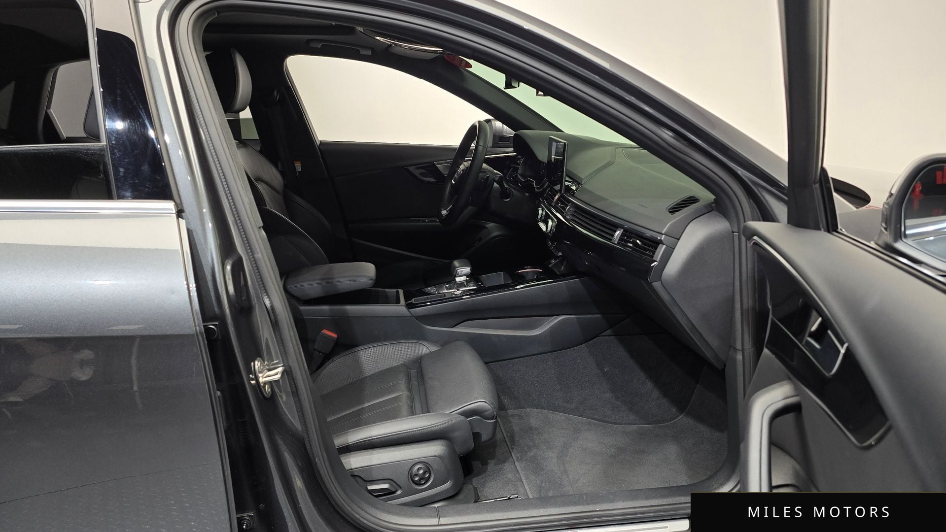 Audi A4 (B9) 2022 — миниатюра 11