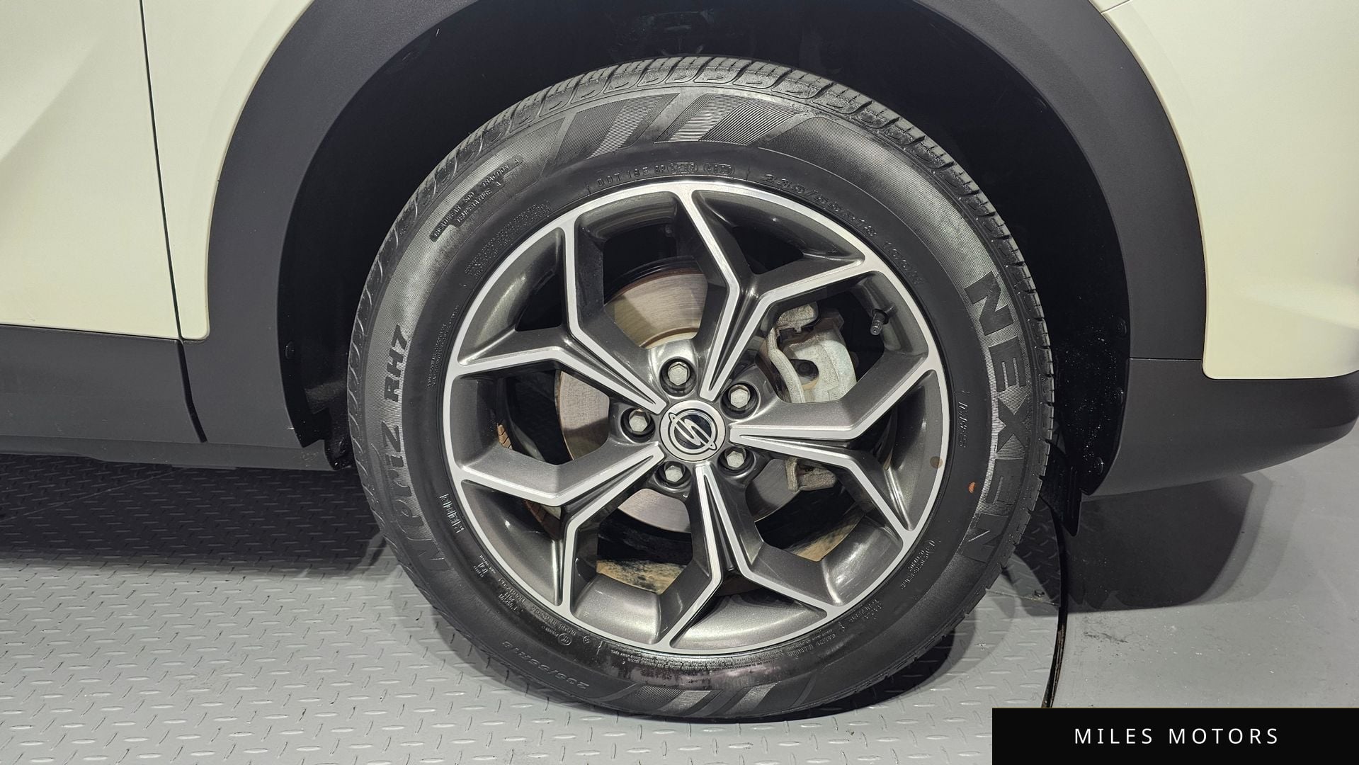KG Mobility Beautiful Korando 2021 — миниатюра 5
