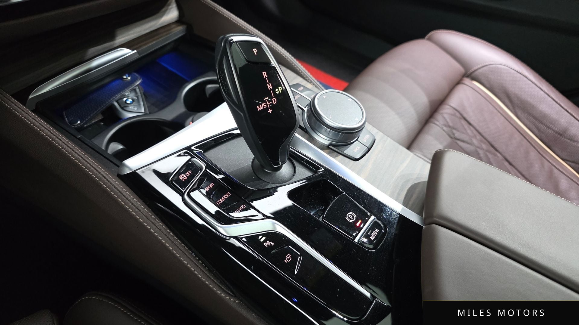 BMW 5 Series (G30) 2021 — миниатюра 9