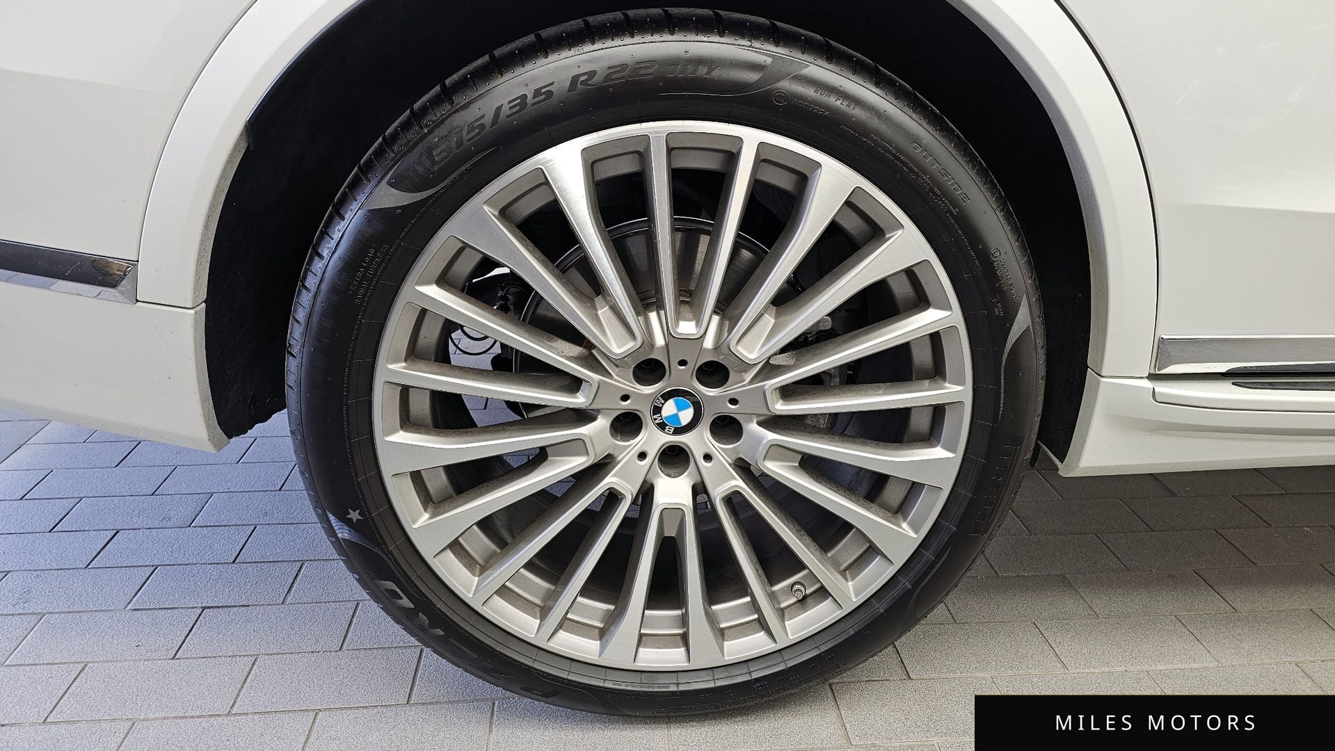 BMW X7 (G07) 2025 — миниатюра 5